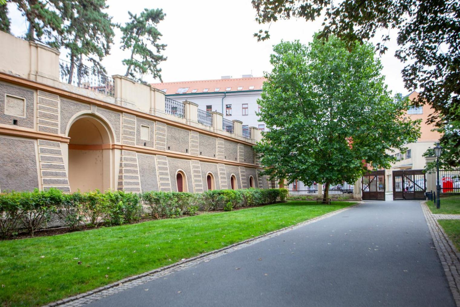 Blueground 10 Renovated Furnished Prg-17 Appartamento Praga